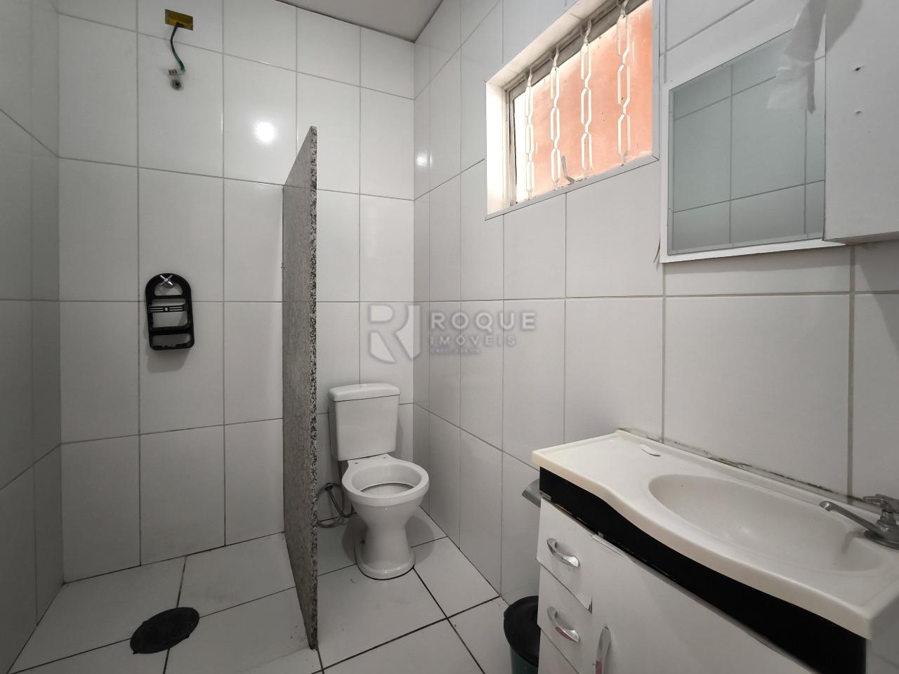 Chácara à venda no bairro Residencial Las Palmas: BANHEIRO SOCIAL