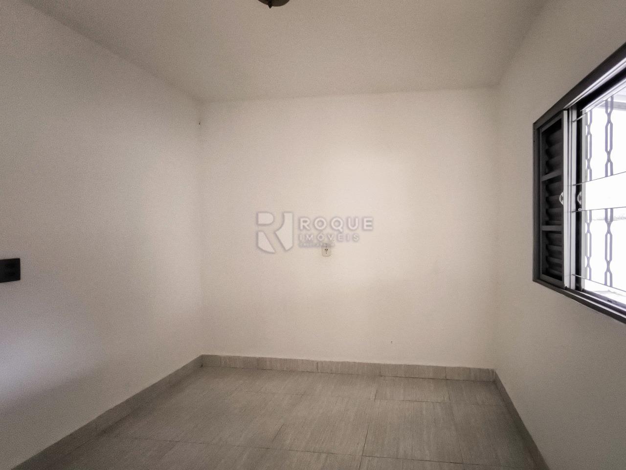 Terreno à venda no bairro Jardim Residencial Village: DORMITÓRIO