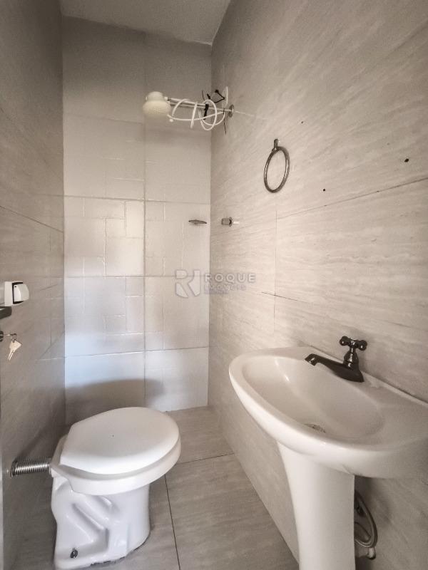 Terreno à venda no bairro Jardim Residencial Village: BANHEIRO SOCIAL