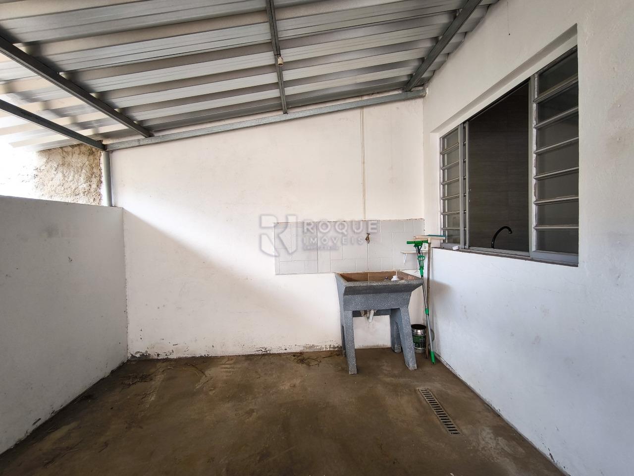 Terreno à venda no bairro Jardim Residencial Village: LAVANDERIA