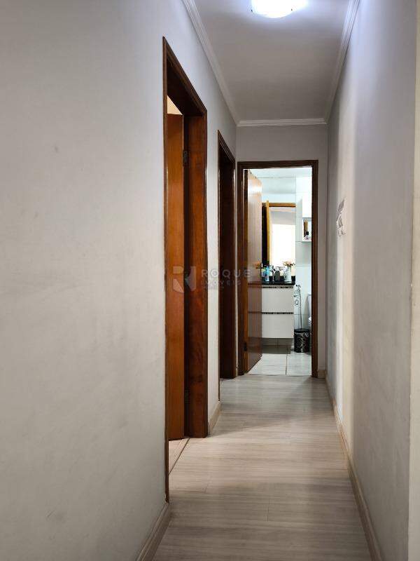 Apartamento à venda no bairro Jardim Ouro Verde: CORREDOR INTERNO