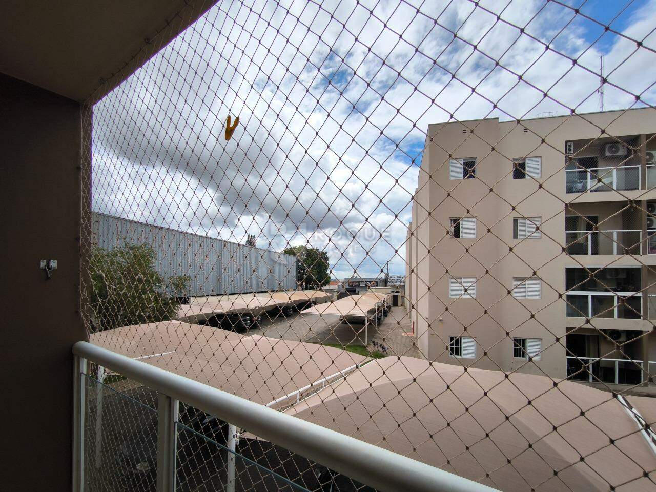 Apartamento à venda no bairro Jardim Ouro Verde: VISTA PARCIAL