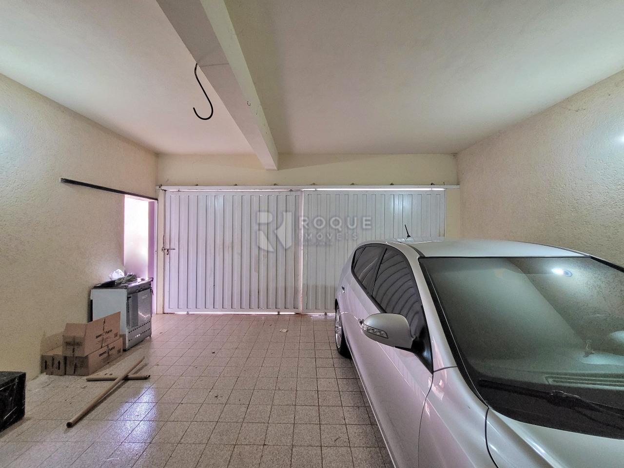 Casa Residencial à venda no bairro Jardim Hortência: GARAGEM