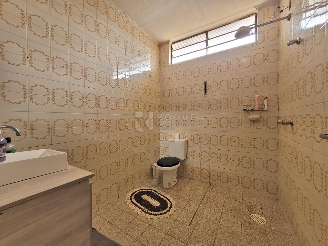 Casa Residencial à venda no bairro Jardim Hortência: BANHEIRO SOCIAL