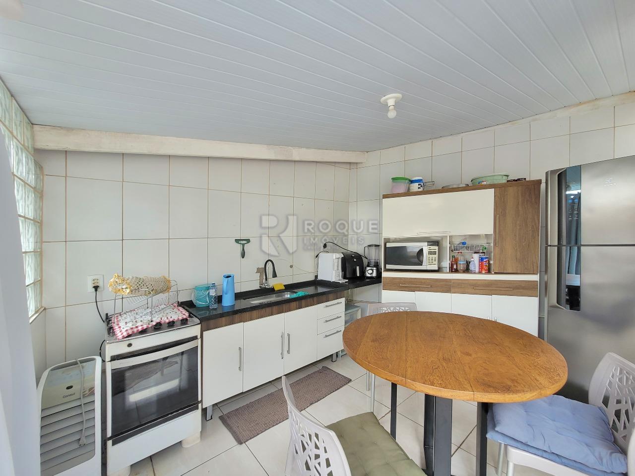 Casa Residencial à venda no bairro Jardim Hortência: COZINHA EDÍCULA