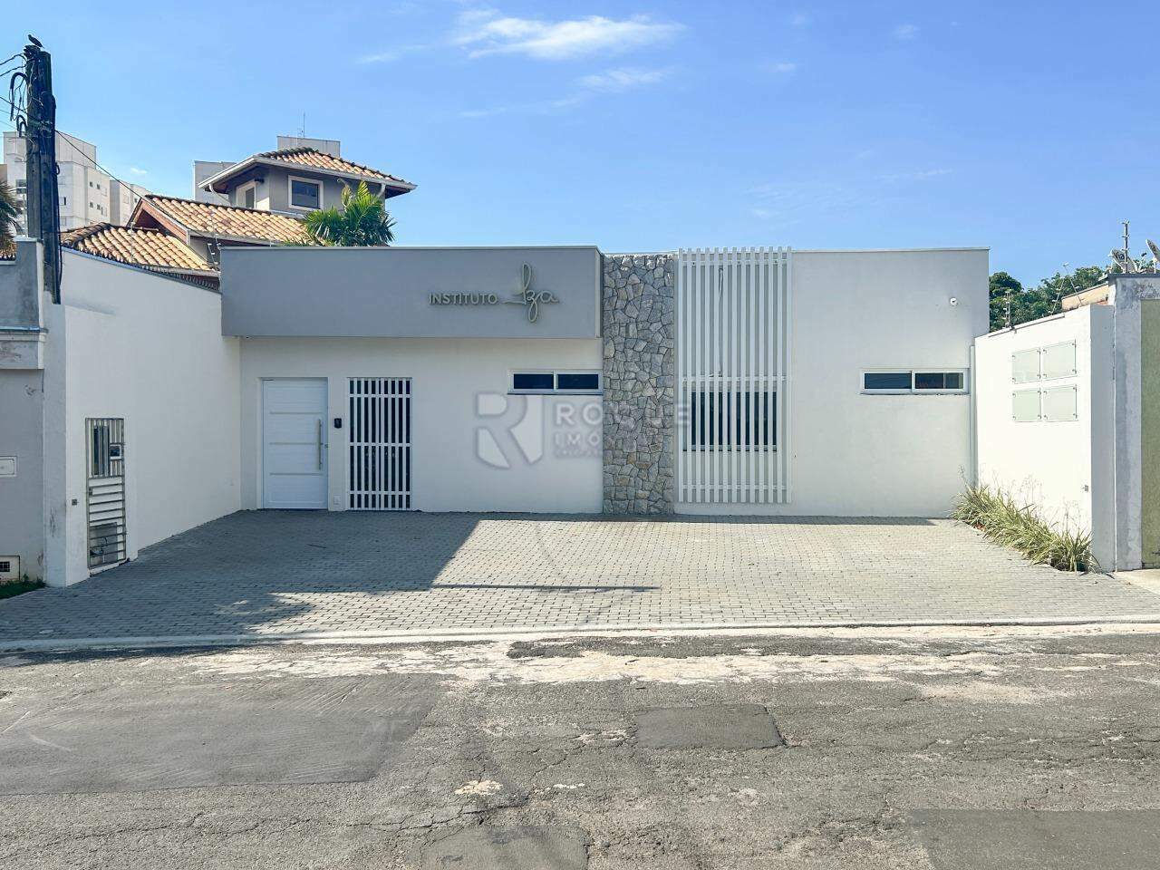 Salas/Conjuntos para aluguel no bairro Vila São Geraldo: Fachada
