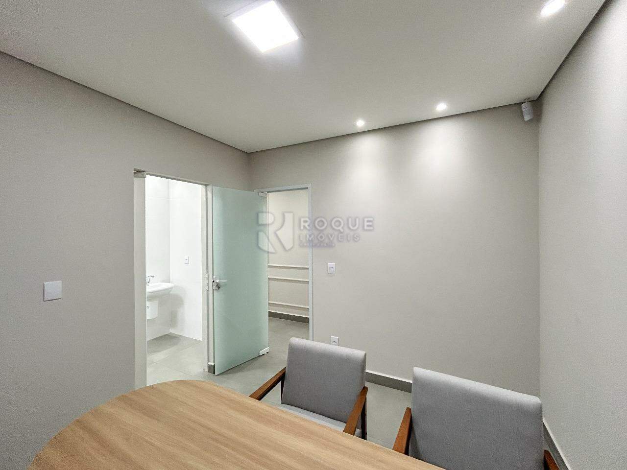 Salas/Conjuntos para aluguel no bairro Vila São Geraldo: Sala