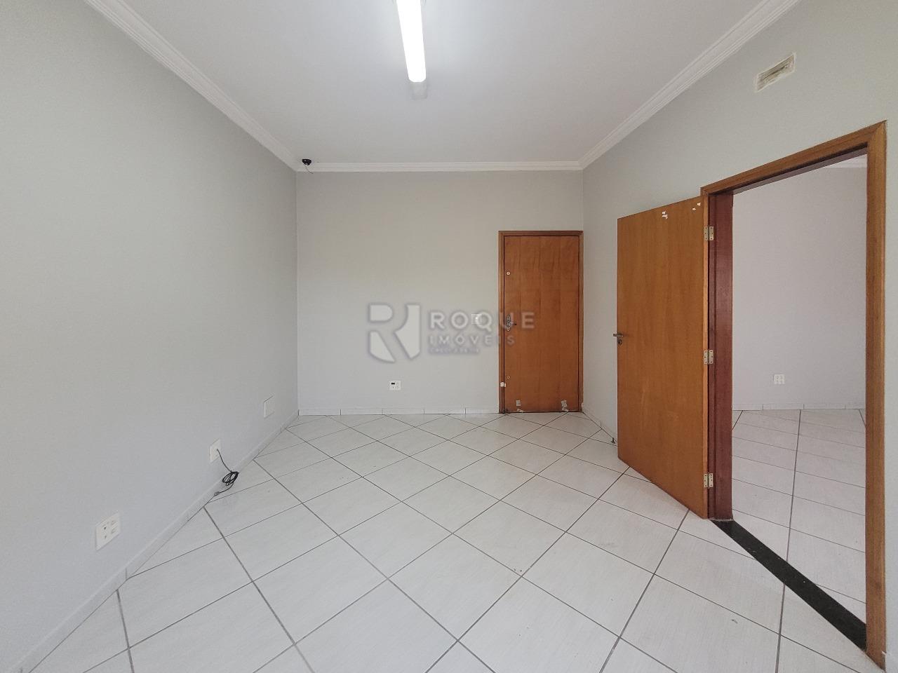 Casa Comercial à venda no bairro Jardim Residencial Alto do Flamboyant: SALA PISO SUPERIOR