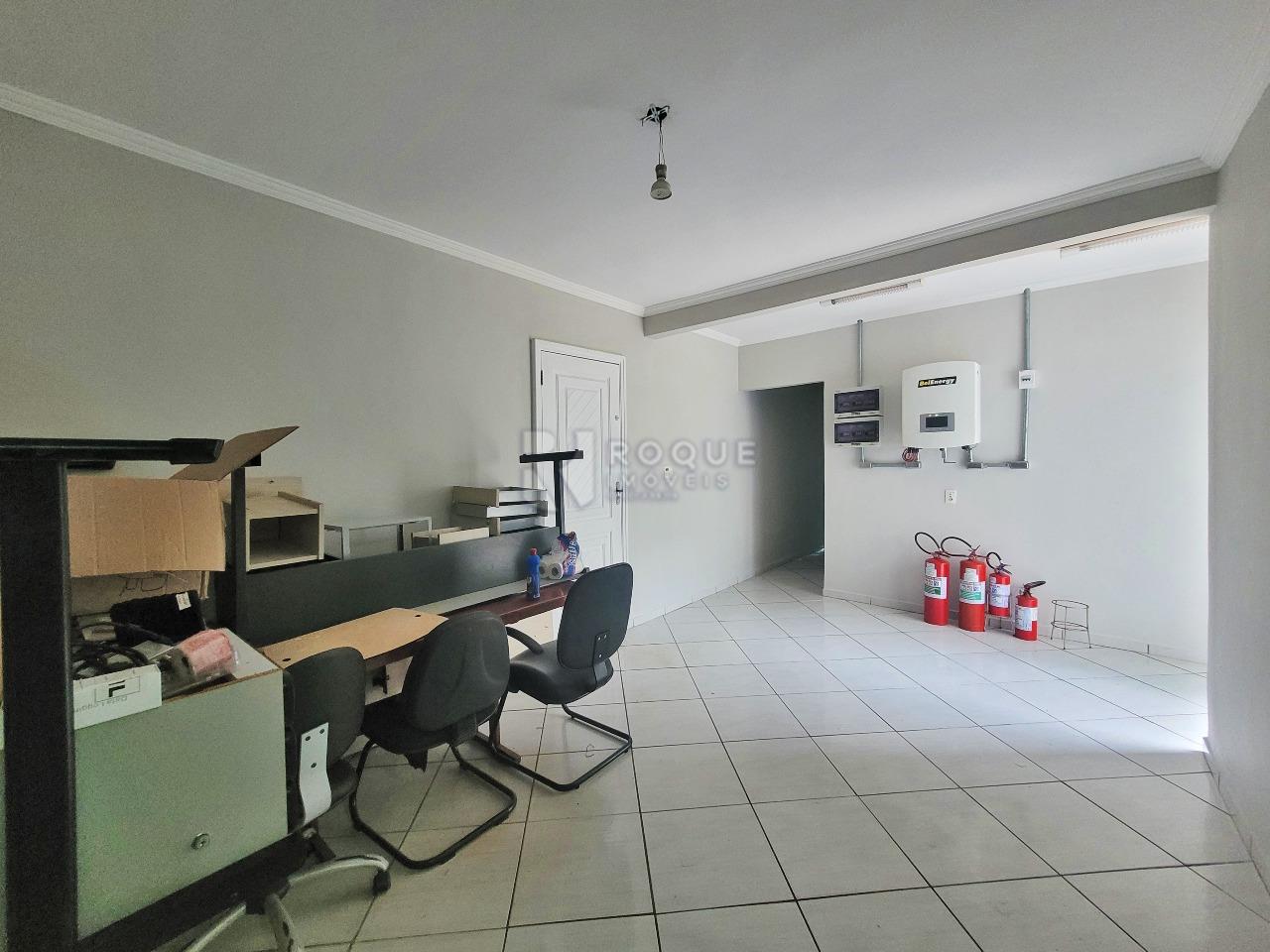 Casa Comercial à venda no bairro Jardim Residencial Alto do Flamboyant: SALA 2