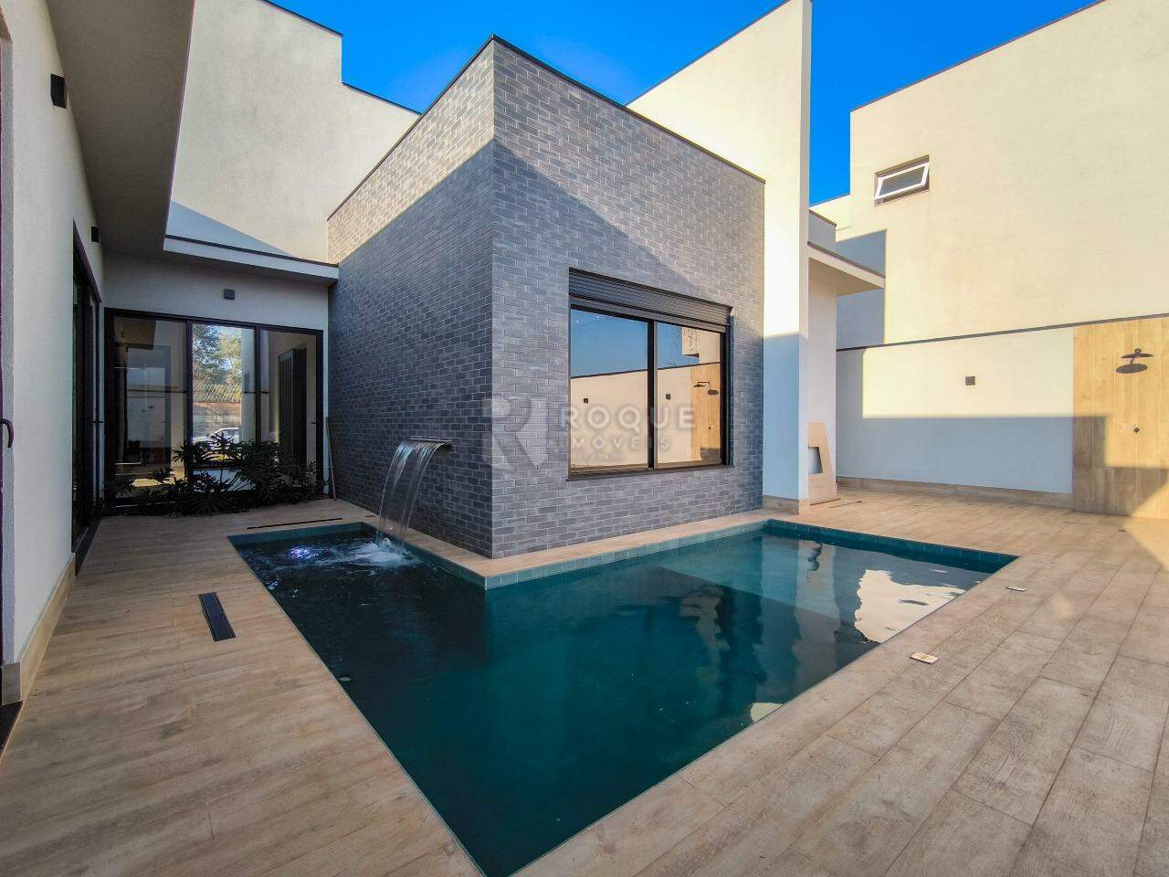 Casa em condomínio à venda no bairro Residencial Ilha de Bali: PISCINA