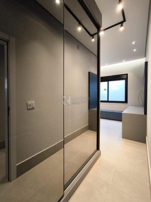 Casa em condomínio à venda no bairro Residencial Ilha de Bali: CLOSET SUÍTE 2