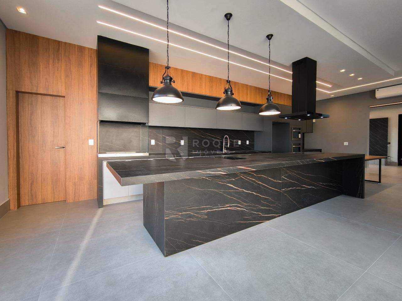 Casa em condomínio à venda no bairro Residencial Ilha de Bali: COZINHA