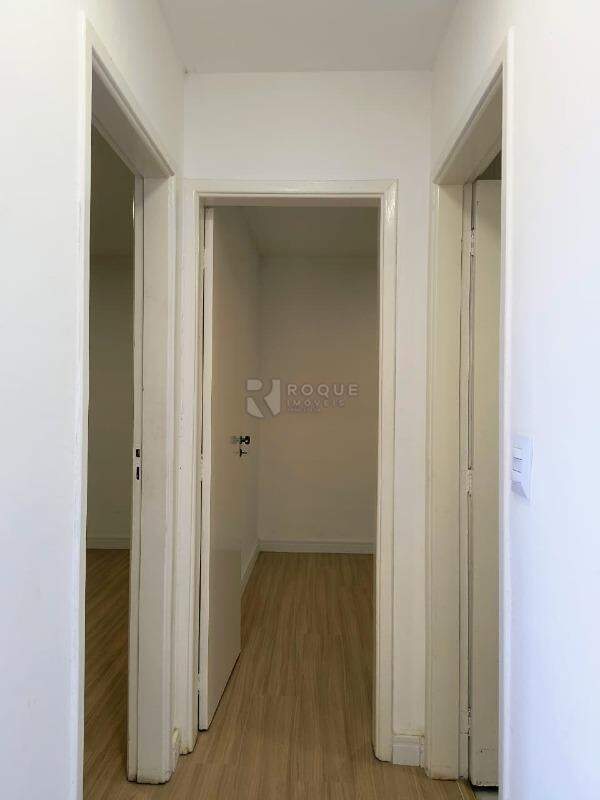 Apartamento para aluguel no bairro Jardim Ipiranga: Hall 