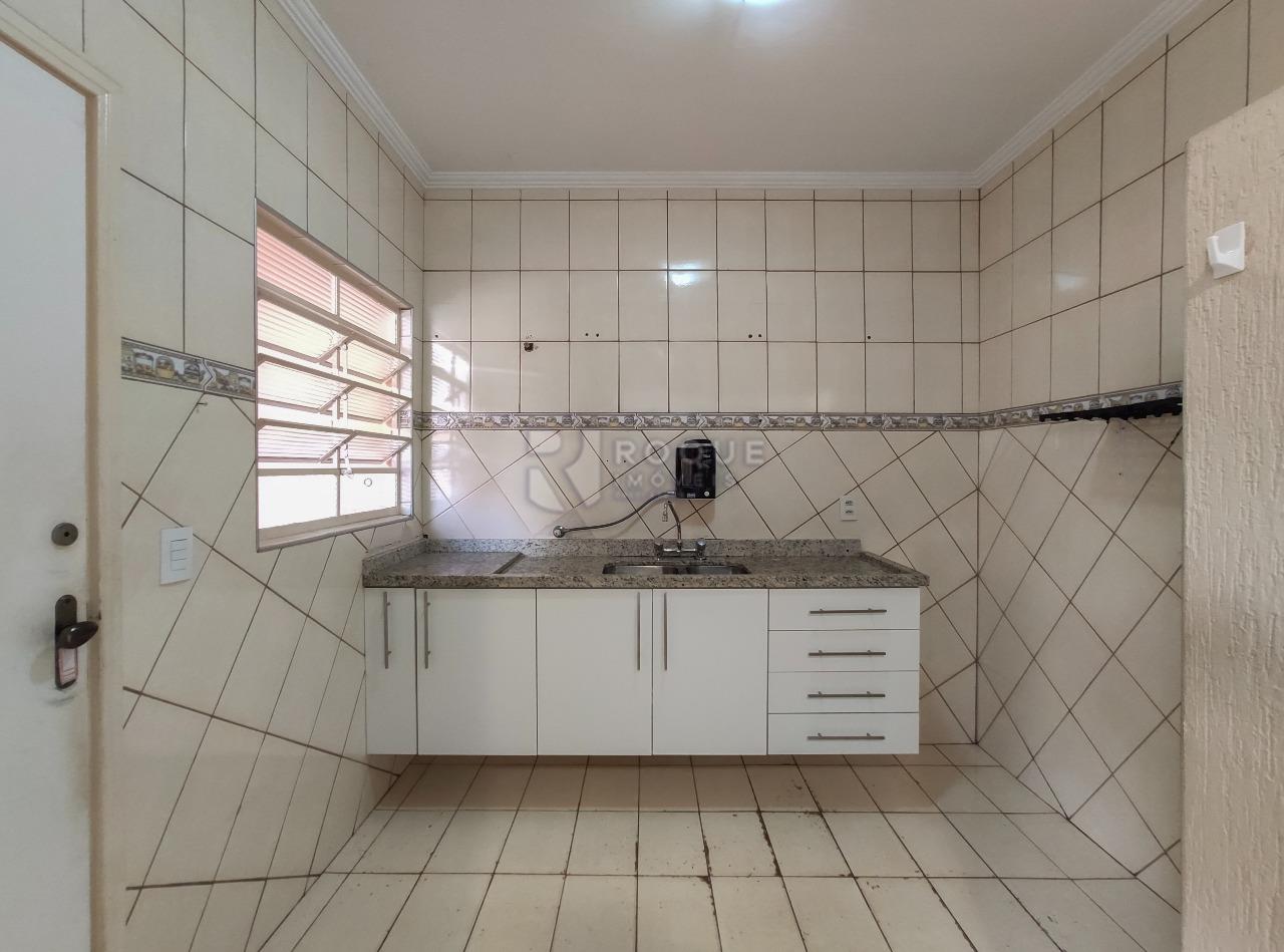 Casa Residencial à venda no bairro Jardim Santo André: Cozinha 