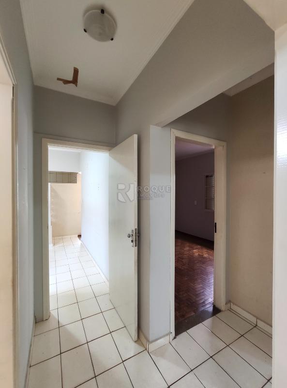 Casa Residencial à venda no bairro Jardim Santo André: Hall 