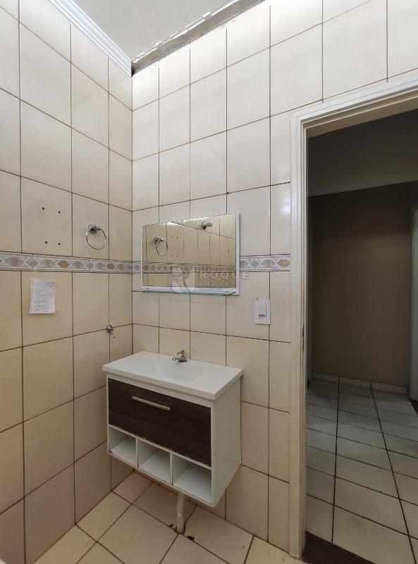 Casa Residencial à venda no bairro Jardim Santo André: WC social 