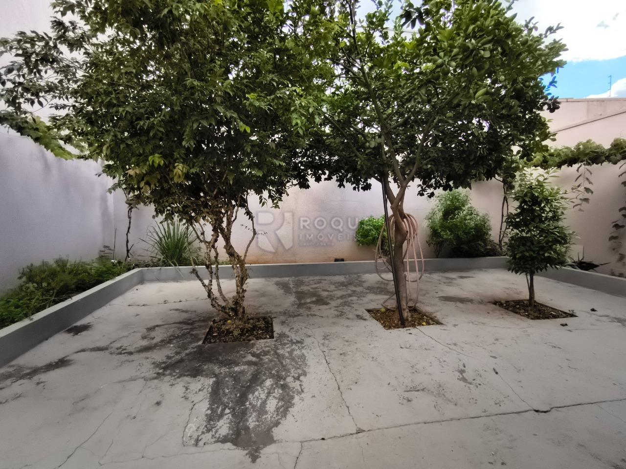 Casa Residencial à venda no bairro Jardim Aguas da Serra: QUINTAL