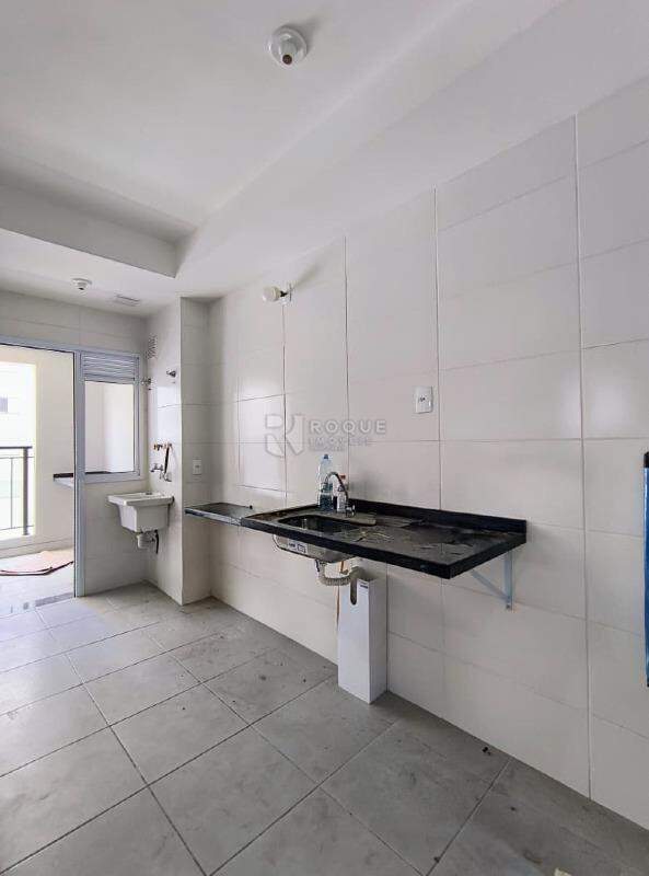 Apartamento para aluguel no bairro Jardim Santa Adélia: Cozinha 