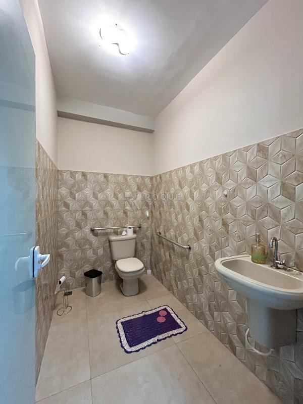 Salão para aluguel no bairro Jardim Nova Itália: WC social / recepção 