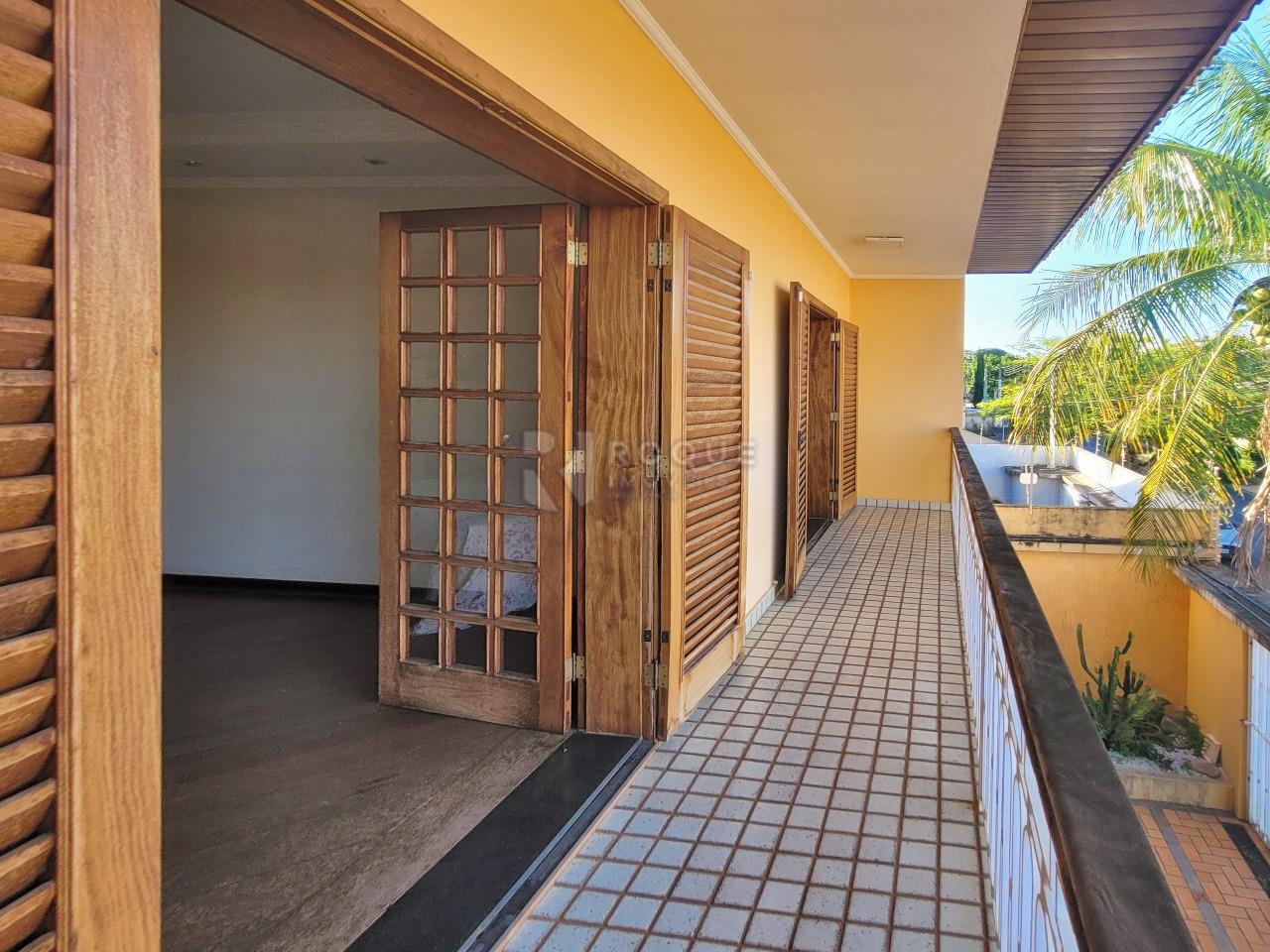 Casa Residencial à venda no bairro Jardim Santana: VARANDA