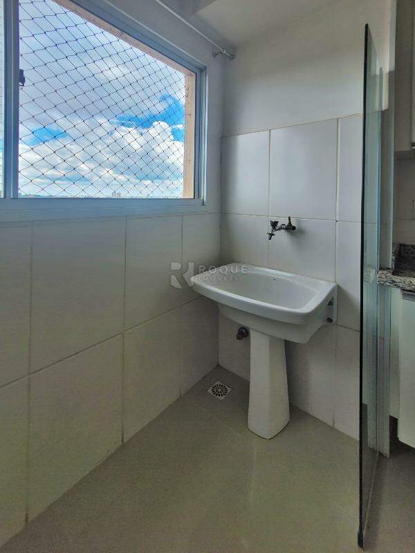 Apartamento à venda no bairro Chácaras Antonieta: LAVANDERIA