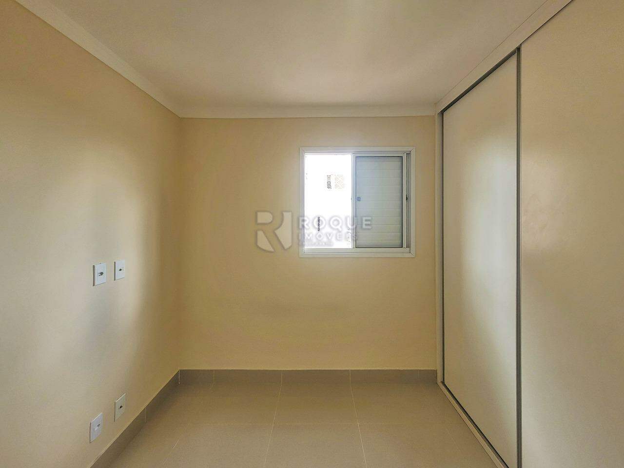Apartamento à venda no bairro Chácaras Antonieta: DORMITÓRIO 1