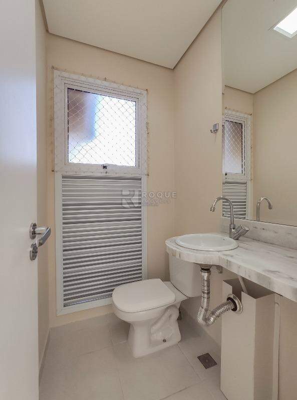Apartamento à venda no bairro Jardim São Roque: Lavabo 