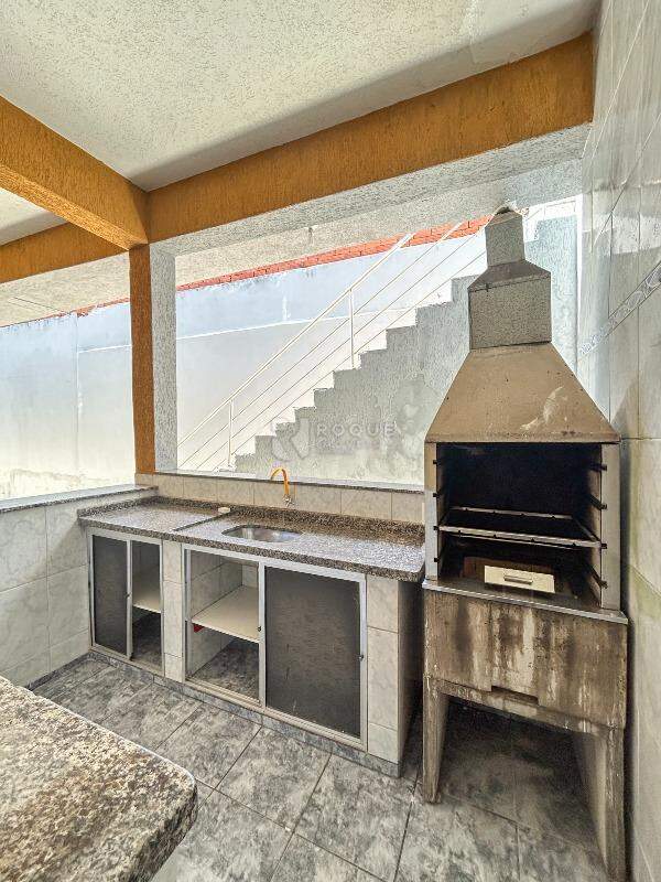 Casa Residencial para aluguel no bairro Parque Hippolyto: Churrasqueira 