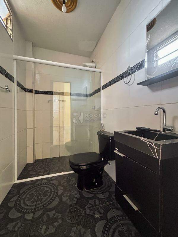 Casa Residencial para aluguel no bairro Parque Hippolyto: WC social 
