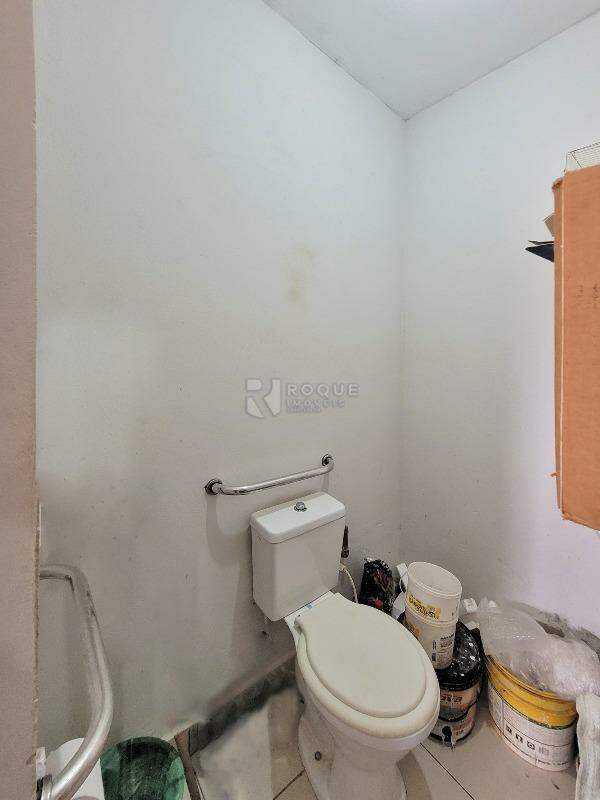 Salão à venda no bairro Jardim Marajoara: LAVABO