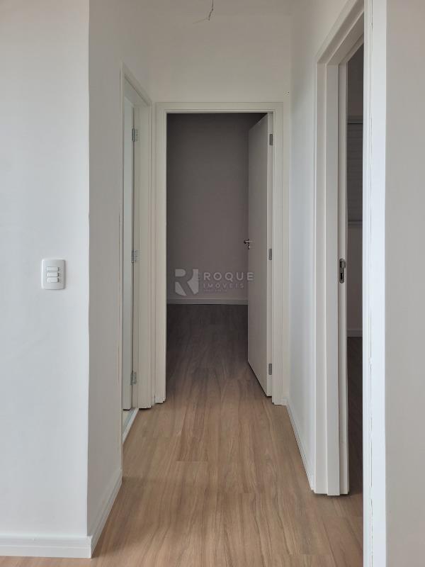 Apartamento à venda no bairro Chácaras Antonieta: CORREDOR INTERNO 