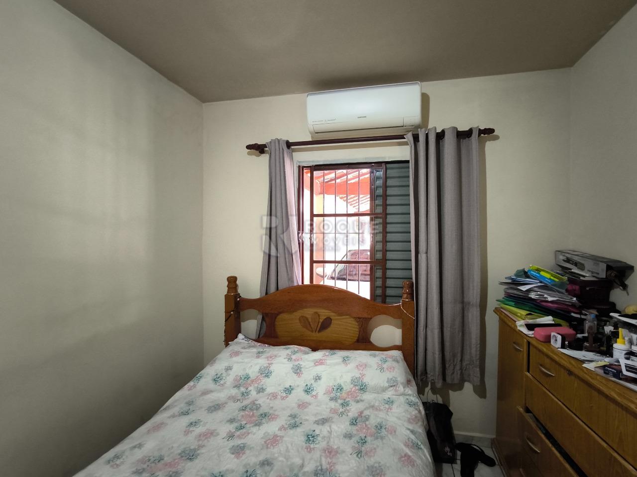 Casa Residencial à venda no bairro Jardim Santa Adélia: DORMITÓRIO 1