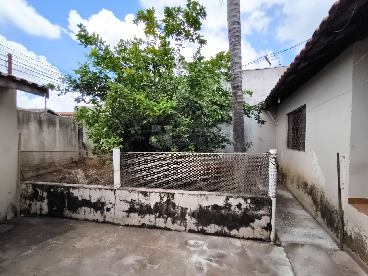 Casa Residencial à venda no bairro Jardim Santa Adélia: ÁREA VERDE