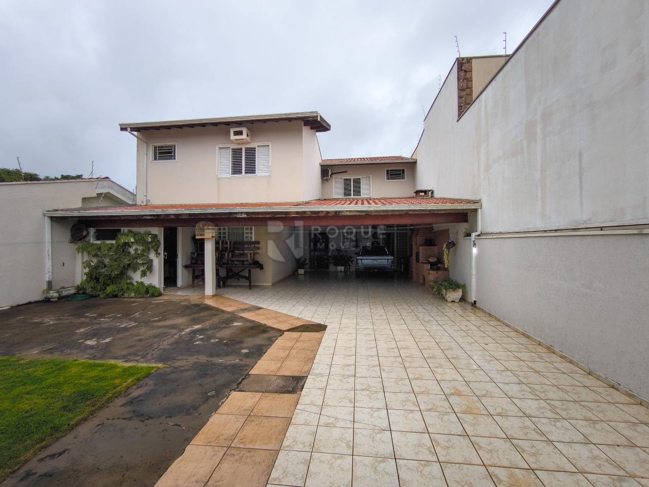 Casa Residencial à venda no bairro Jardim Mediterrâneo: FRENTE