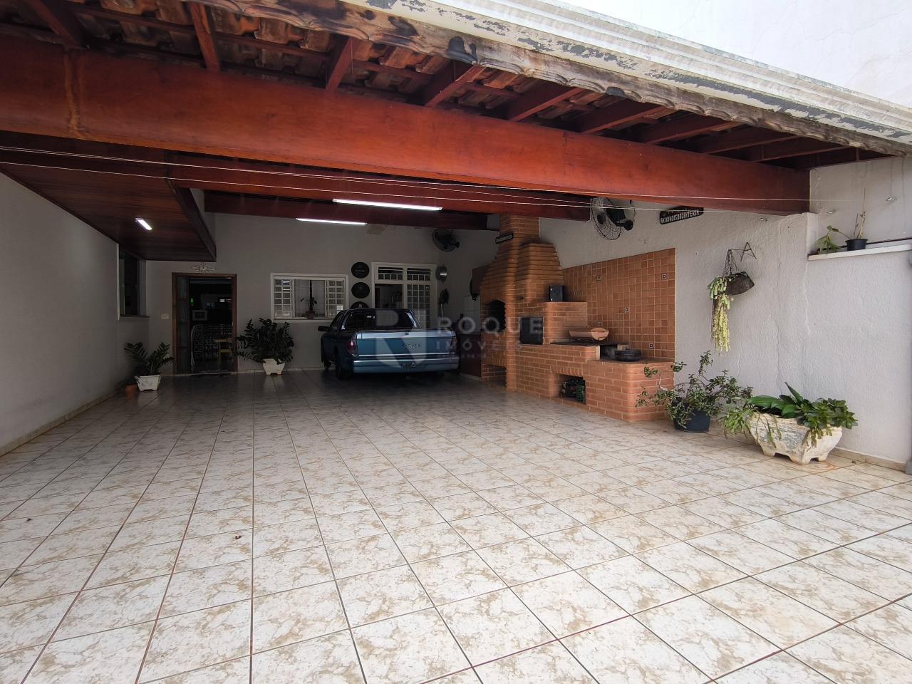 Casa Residencial à venda no bairro Jardim Mediterrâneo: GARAGEM