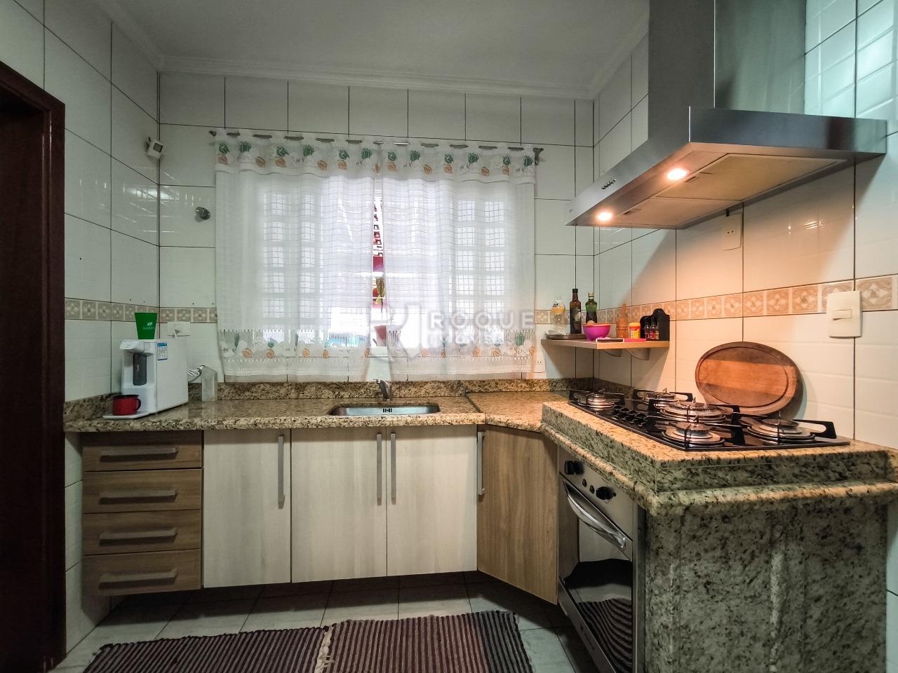 Casa Residencial à venda no bairro Jardim Mediterrâneo: COZINHA
