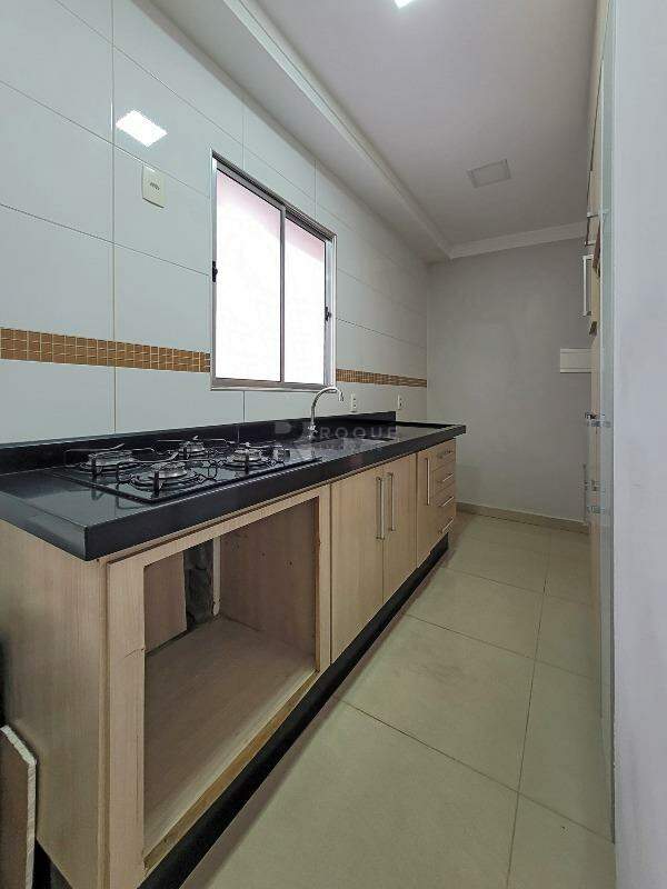 Apartamento para aluguel no bairro Jardim Parque Novo Mundo: Cozinha