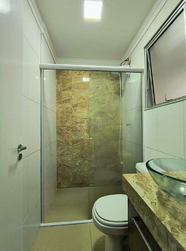 Apartamento para aluguel no bairro Jardim Parque Novo Mundo: Wc social 