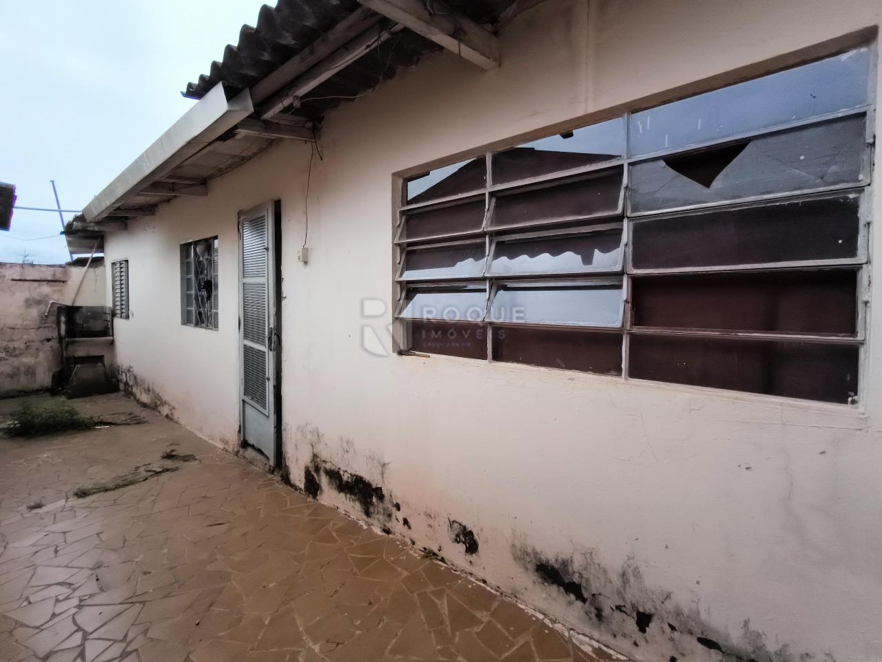 Casa Residencial à venda no bairro Jardim Vista Alegre: FRENTE EDÍCULA