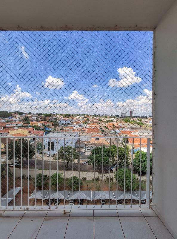 Apartamento à venda no bairro Jardim Esmeralda: Sacada 