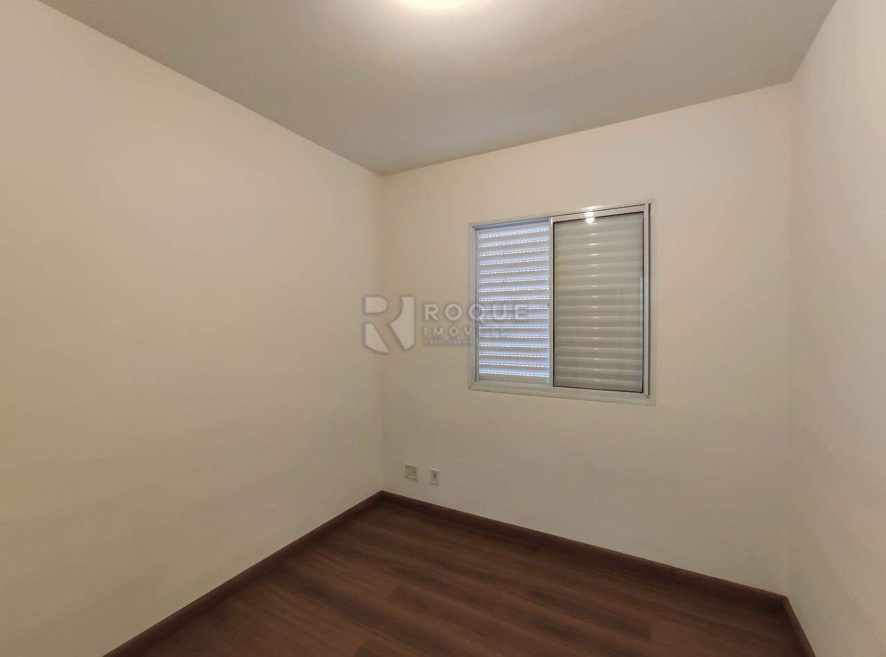 Apartamento à venda no bairro Jardim Esmeralda: Dormitório 2