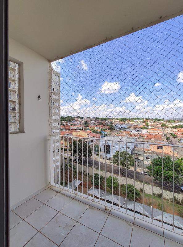 Apartamento à venda no bairro Jardim Esmeralda: Sacada 