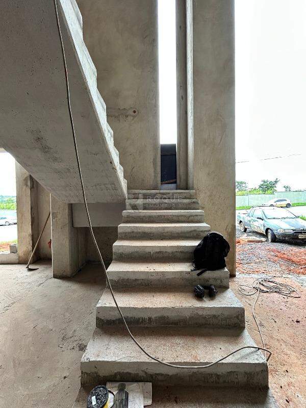Barracão/Galpão para aluguel no bairro Condomínio Industrial Duas Barras: Acesso segundo andar