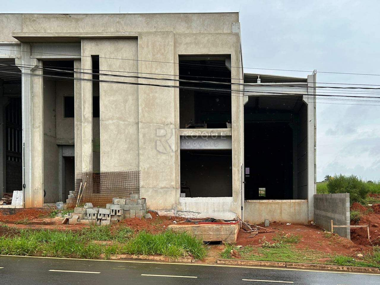 Barracão/Galpão para aluguel no bairro Condomínio Industrial Duas Barras: Fachada