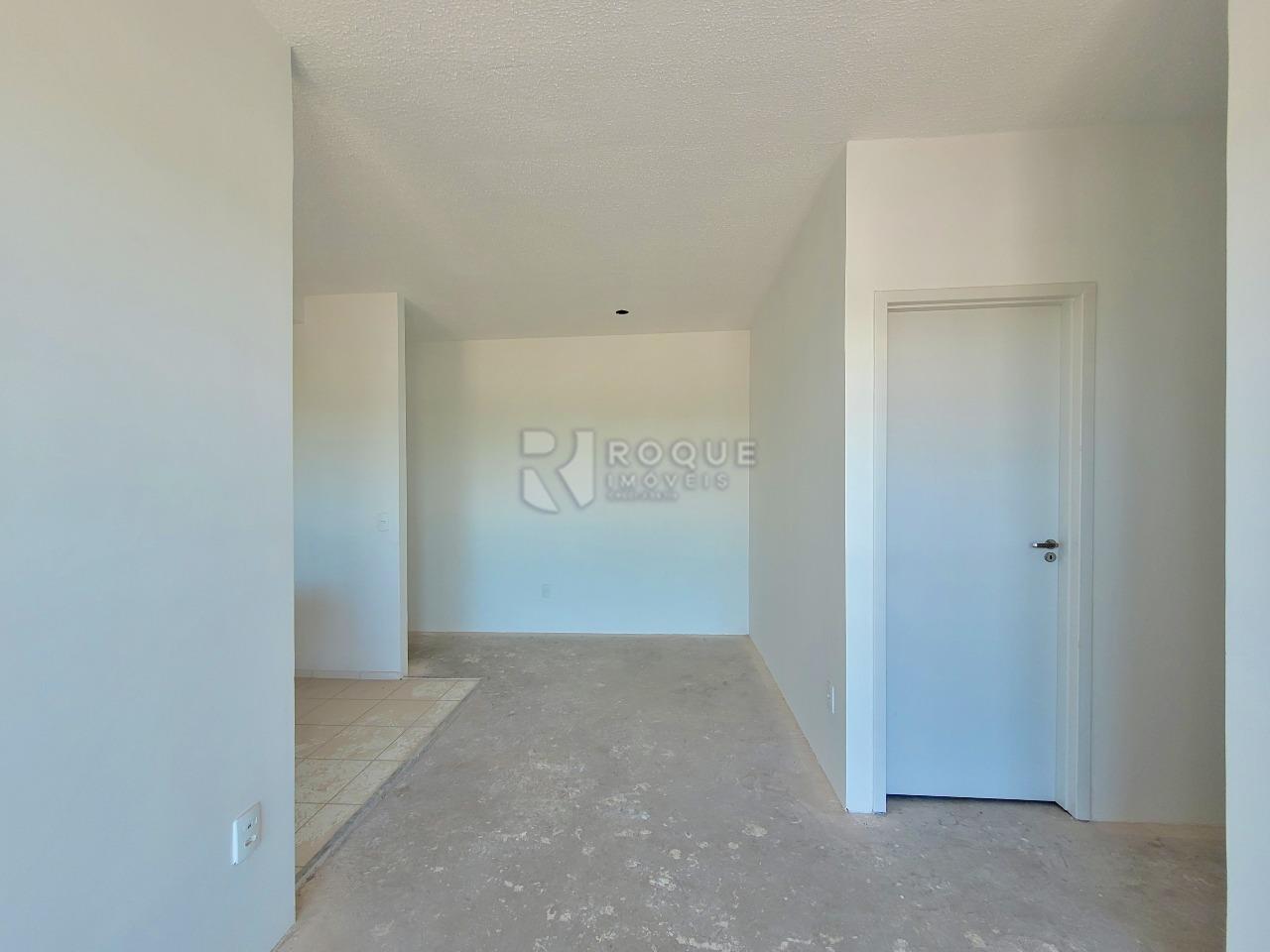 Apartamento à venda no bairro Chácaras Antonieta: SALA