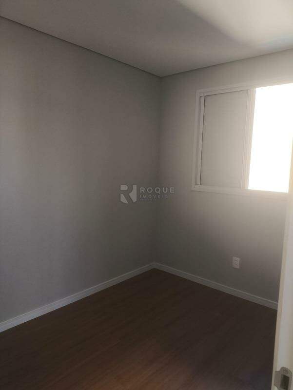 Apartamento à venda no bairro Chácaras Antonieta: Dormitório 1