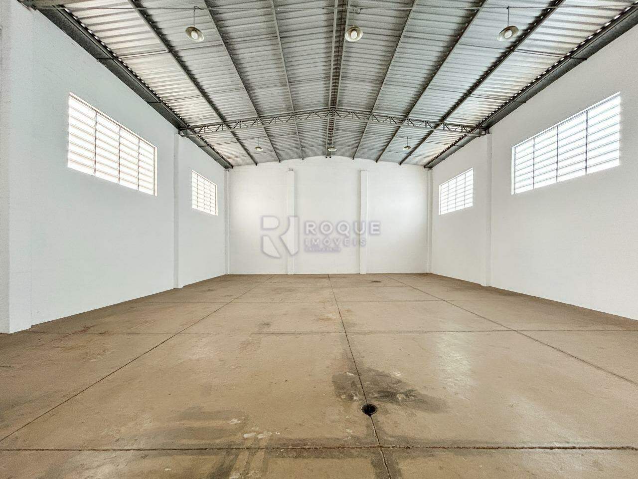 Barracão/Galpão para aluguel no bairro Centro Industrial de Limeira CIL: Salão