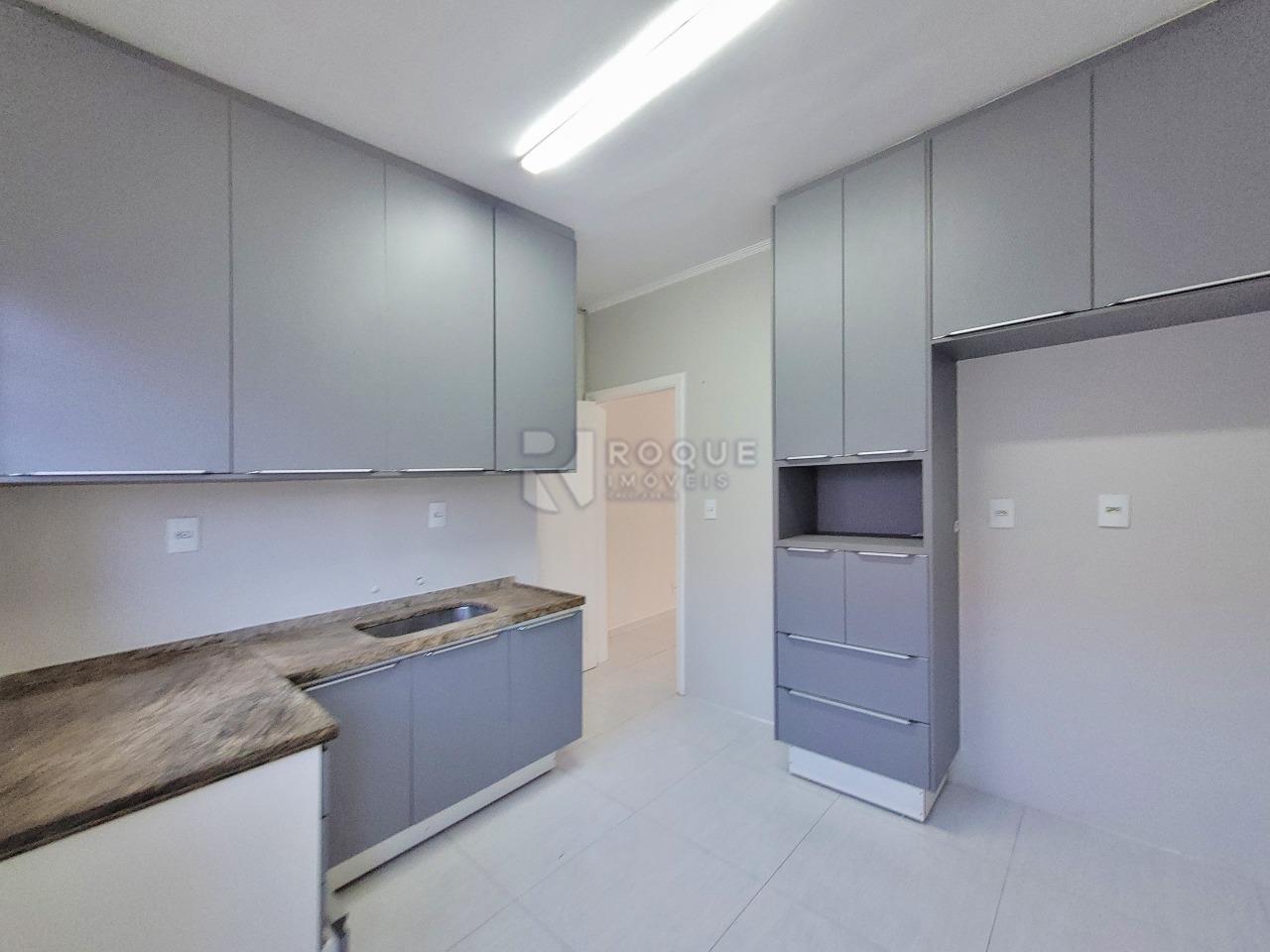 Casa Residencial à venda no bairro Jardim Caieira: COZINHA