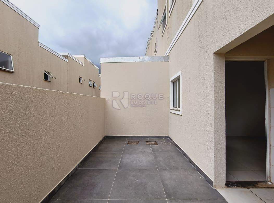 Casa em condomínio para aluguel no bairro Residencial Villaggio Mielli: Lavanderia
