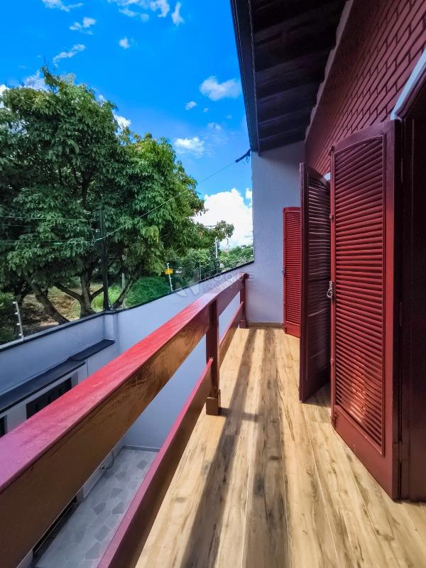 Casa Residencial à venda no bairro Jardim Montezuma: SACADA SALA DE ESTAR 1